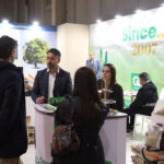 Incontro con i clienti e partner a Progetto Fuoco 2024 Team di United Company a colloquio con i visitatori allo stand di Progetto Fuoco Verona 2024.